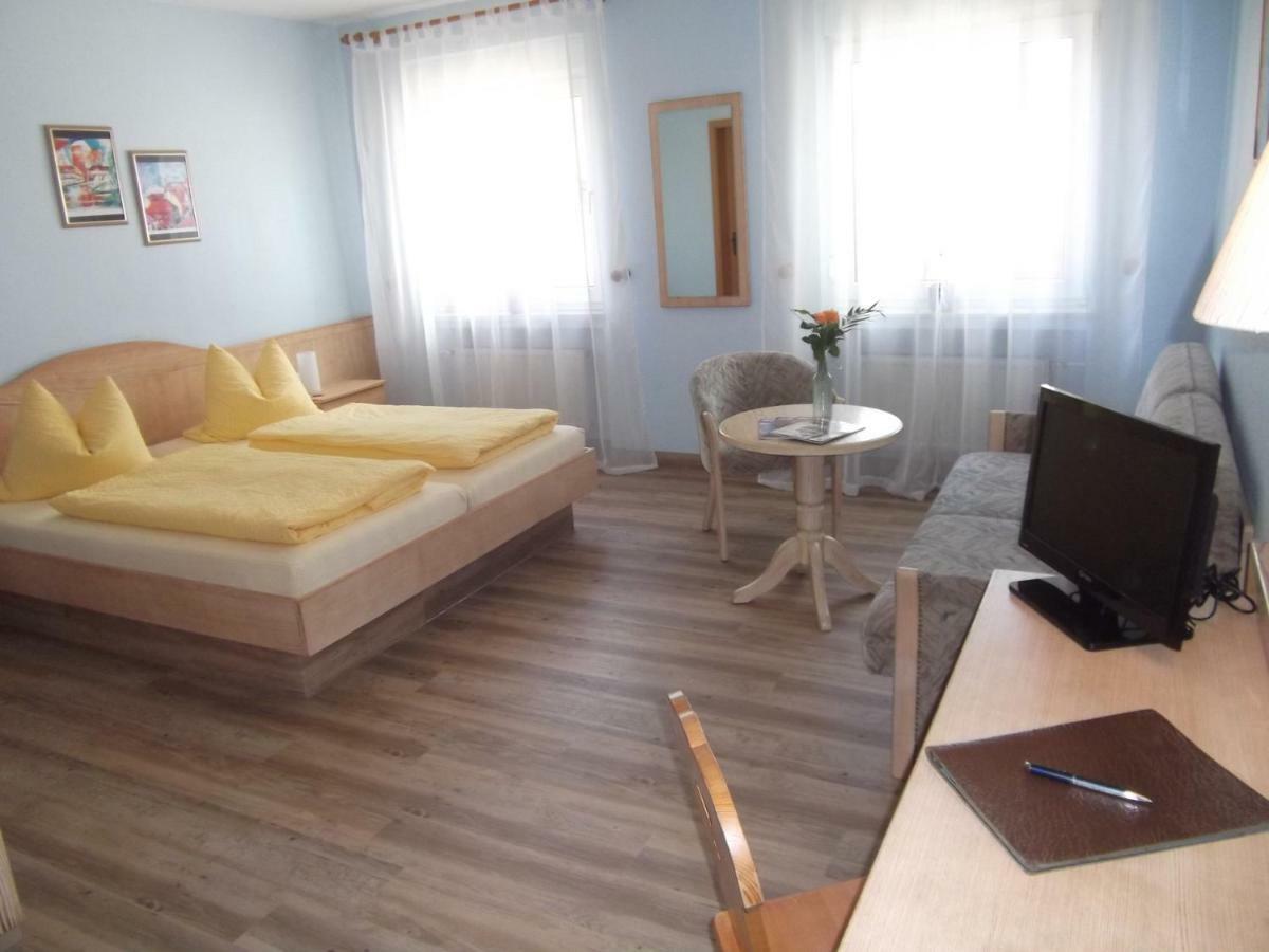Hotel-Gasthof Krone-Lax Scheinfeld Ngoại thất bức ảnh