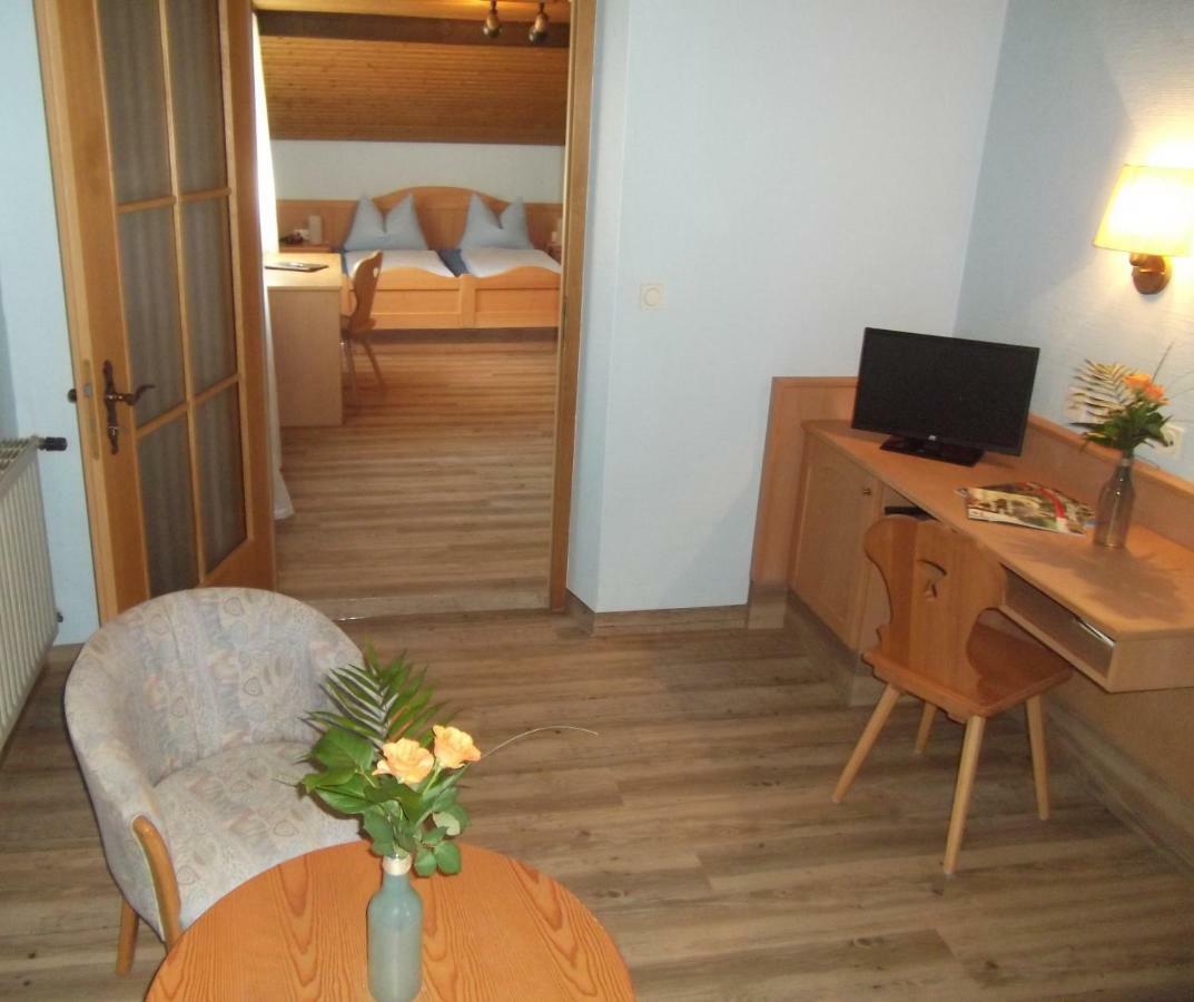 Hotel-Gasthof Krone-Lax Scheinfeld Ngoại thất bức ảnh